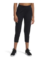 Pantalón deportivo tipo capri de corte ajustado, color negro, con cintura alta y plana. Confeccionado en tejido elástico y transpirable, cuenta con bolsillos laterales abiertos.