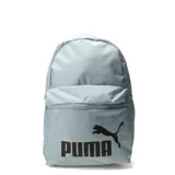 Mochila Puma modelo Phase Backpack III, color celeste con logo de la marca estampado en negro en el bolsillo frontal. Cuenta con compartimento principal con cierre, bolsillo frontal con cierre y bolsillo lateral de malla.