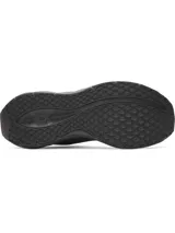 Championes de running Under Armour modelo Ascend, color negro. Presentan una parte superior de malla liviana y transpirable con refuerzos sintéticos, y una entresuela Charged Cushioning para mayor amortiguación y respuesta.