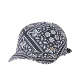 Gorro de visera curva Rip Curl color negro con estampado estilo paisley y floral, y detalle de placa metálica con la marca.
