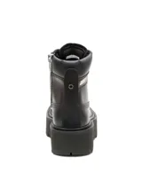 Bota Caterpillar modelo Colorado Max, de cuero liso color negro con suela alta de goma tipo plataforma y cordones.