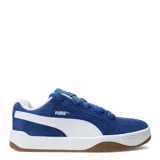 Championes Puma modelo Park Life Style Easy SD, de corte bajo, confeccionados en gamuza color verde oscuro con detalles en blanco. Presentan el logo de la marca en el lateral y en la lengüeta, con suela de goma blanca.