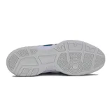 Championes deportivos Asics modelo Gel Rebound, color azul con detalles en blanco. Cuentan con capellada de malla transpirable y suela de goma.