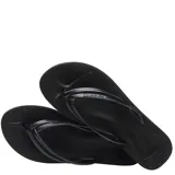 Sandalias tipo ojotas Havaianas modelo Slim, color gris oscuro, con tiras finas texturizadas y suela de goma con diseño antideslizante.