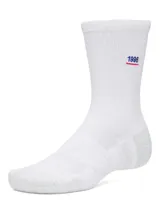 Medias deportivas de caña media, color blanco, con tejido técnico transpirable y bordado con el número 1996 en azul y rojo.