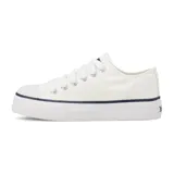 Zapatillas urbanas de lona blanca con suela de plataforma, forrería de algodón blanco, plantilla extraíble de eva y base textil, cordones de algodón blanco, etiqueta textil con logo en la lengüeta, ojalillera de aluminio y suela exterior de caucho vulcanizado de alta resistencia.