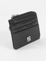 Tarjetero de cuero vegano color azul con acabado brillante, diseño con ranuras para tarjetas y compartimento con cierre.