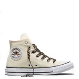 Championes Converse Chuck Taylor All Star Hi, modelo de caña alta en color beige, con cordones y detalle en el parche con estampado de leopardo.