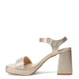 Sandalias Miss Carol Aurena de tacón alto y ancho, con plataforma delantera y tira en la parte frontal. Cuentan con pulsera fina al tobillo con hebilla metálica regulable.
