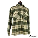 Camisa de abrigo roja y negra a cuadros grandes, de corte recto y manga larga.