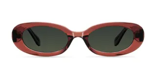 Lentes de sol ovalados color marrón con lentes verdes.