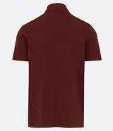 Remera de manga corta color bordó, con cuello redondo y cierre frontal.