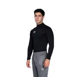 Remera térmica azul marino de manga larga con cuello alto y logo de Umbro estampado en blanco en el pecho.