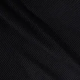 Musculosa deportiva New Balance negra, de corte ajustado, con logo pequeño en el pecho y espalda deportiva.