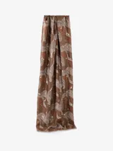 Bufanda negra con estampado de flores en tonos beige y marrón, con centros dorados.