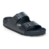 Sandalia Birkenstock modelo Arizona de dos correas con hebillas ajustables, diseño anatómico y suela de goma antideslizante.