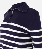 Buzo de punto pesado color azul marino con rayas horizontales blancas, cuello alto y media cremallera frontal, de manga larga y diseño regular de la marca Blue Steel.