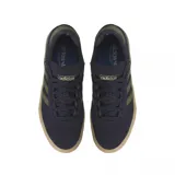 Championes Adidas modelo Busenitz Vulc II, de diseño urbano y skate, con capellada de gamuza en color azul oscuro, detalles en verde oliva en las icónicas tres tiras y talón, y suela de goma vulcanizada en tono caramelo.