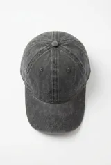 Gorra de algodón con efecto gastado y visera curva.