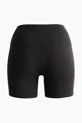 Bikers deportivas negras de tiro alto, confeccionadas en tejido funcional con tecnología SoftMove™ y DryMove™, con cintura ancha y diseño ajustado.