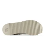 Championes New Balance 574 de dama color blanco hueso, con capellada de gamuza y mesh, entresuela con tecnología ENCAP y suela de goma.