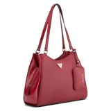 Cartera Guess modelo Elsa de color rojo, confeccionada en símil cuero con herrajes plateados y logo triangular frontal. Cuenta con doble asa de hombro, cierre superior y un pequeño monedero colgante removible con el nombre de la marca.