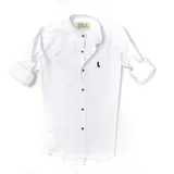 Camisa blanca de algodón con cuello mao, manga larga con puños abotonados y cierre frontal con botones de madera.