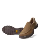 Zapatos tipo slip-on Caterpillar confeccionados en lona color beige, con suela de goma robusta en tono marrón y detalle de logo en el lateral.