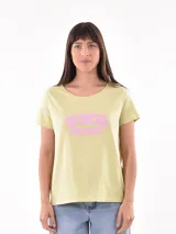 Remera color verde claro con estampado rosa con la frase "You Matter Then You Matter Now You Always Will".