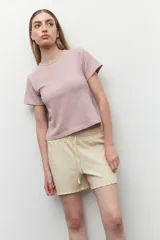 Short de pijama color rosa, de algodón con cordones y elástico en la cintura.