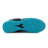 Championes de fútbol Diadora Barrica Futbol TF Teen, color negro con detalles en turquesa y blanco.