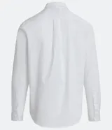 Camisa de vestir marrón oscuro, corte slim, de manga larga y cuello camisero.