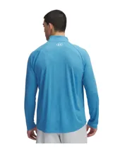 Buzo deportivo Under Armour de manga larga color celeste, con cuello alto y cierre frontal parcial. Confeccionado en tejido UA Tech ultrasuave y de secado rápido, cuenta con el logo de la marca estampado en el pecho en color blanco.