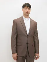 Ambo Harrington Select color azul oscuro, compuesto por saco de botonadura simple, chaleco abotonado y pantalón de vestir a juego, ideal para ocasiones formales.