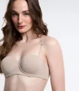 Soutien strapless color marrón, con copa hueca estructurada y tirantes finos extraíbles ajustables.