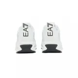 Championes urbanos EA7 Emporio Armani modelo Infinity Neo, color negro con diseño de líneas curvas y logo estampado en el tejido. Presentan una suela técnica con aberturas laterales que proporcionan amortiguación y un estilo moderno.