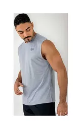 Musculosa deportiva Everlast de color gris melange, sin mangas, con cuello redondo y logo estampado en el pecho.