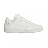 Championes adidas Forum Low CL en color blanco total, con diseño clásico de perfil bajo, confeccionados en cuero con detalles de textura en las icónicas tres tiras laterales y suela de goma con logo grabado.