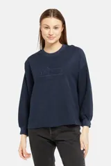 Buzo azul marino de cuello redondo y manga larga, con logo bordado "Levi's Since 1873" en el frente.