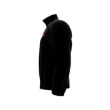 Buzo deportivo negro con cierre frontal parcial, cuello alto y mangas largas. Presenta detalles en rojo y naranja en los hombros, el logo de la FIFA World Cup 26 en el pecho y el escudo de Alemania.