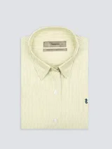 Camisa de dama suelta a rayas verticales amarillas y blancas, confeccionada en 100% algodón.