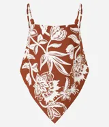 Blusa de bretel fino confeccionada en tejido viscolino con estampa floral estilo pañuelo.