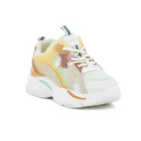 Zapatillas urbanas con plataforma, color blanco con detalles en amarillo, naranja, verde y rosa.