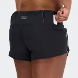 Short de running New Balance Impact Run de 3 pulgadas, color negro, con corte deportivo y logo reflectante en el muslo.