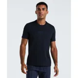 Remera negra de manga corta con logo de Original Penguin a tono en el pecho, corte slim fit y dobladillo recto.