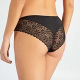 Braguita clásica negra de microfibra con cintura de encaje floral.