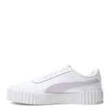 Championes Puma modelo Carina 3.0, de diseño urbano inspirado en los años 80. Presentan una capellada de cuero sintético en color negro con la icónica franja lateral Formstrip en blanco. Cuentan con una suela de plataforma blanca con textura acanalada y plantilla SoftFoam+ para mayor amortiguación.