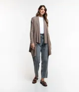 Cardigan alargado de punto texturizado color celeste, de diseño abierto y dobladillo asimétrico con puntas caídas, manga larga y calce cómodo.