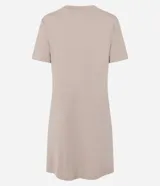 Camisón de manga corta y cuello redondo, color beige, confeccionado en viscolycra, con un estampado central de dos cartas de tarot místicas con un corazón rojo, flores y texto.