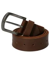 Cinturón de cuero natural en color marrón oscuro, con hebilla metálica en acabado plata opaco y siete agujeros de ajuste.